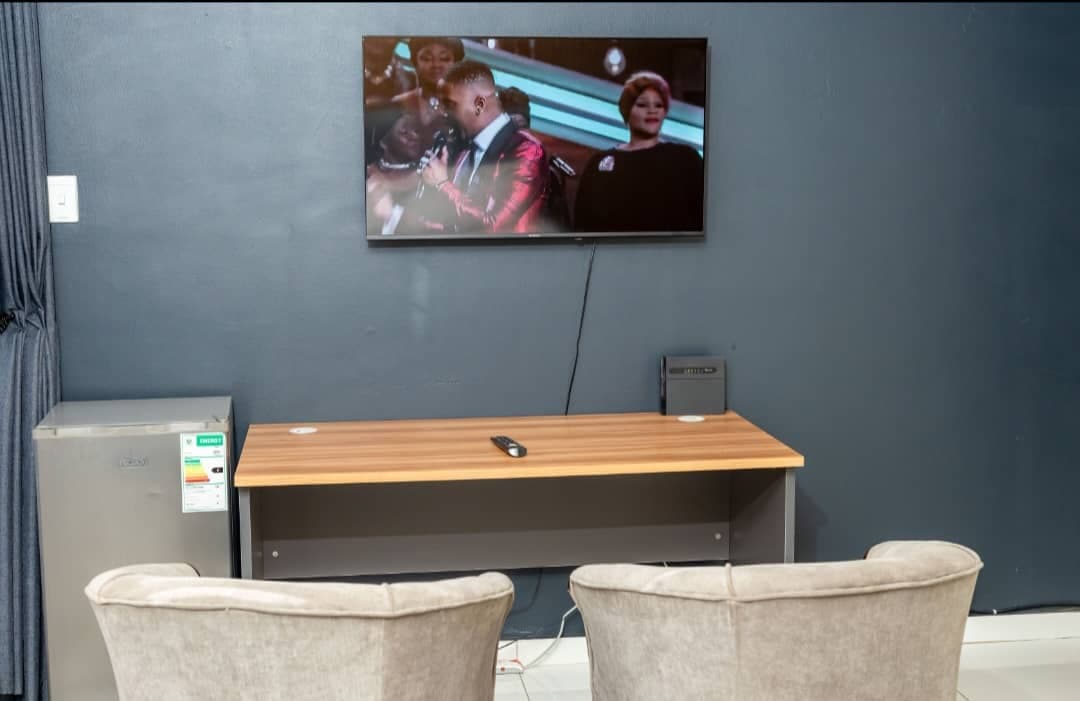 BEDSITTER APARTMENT